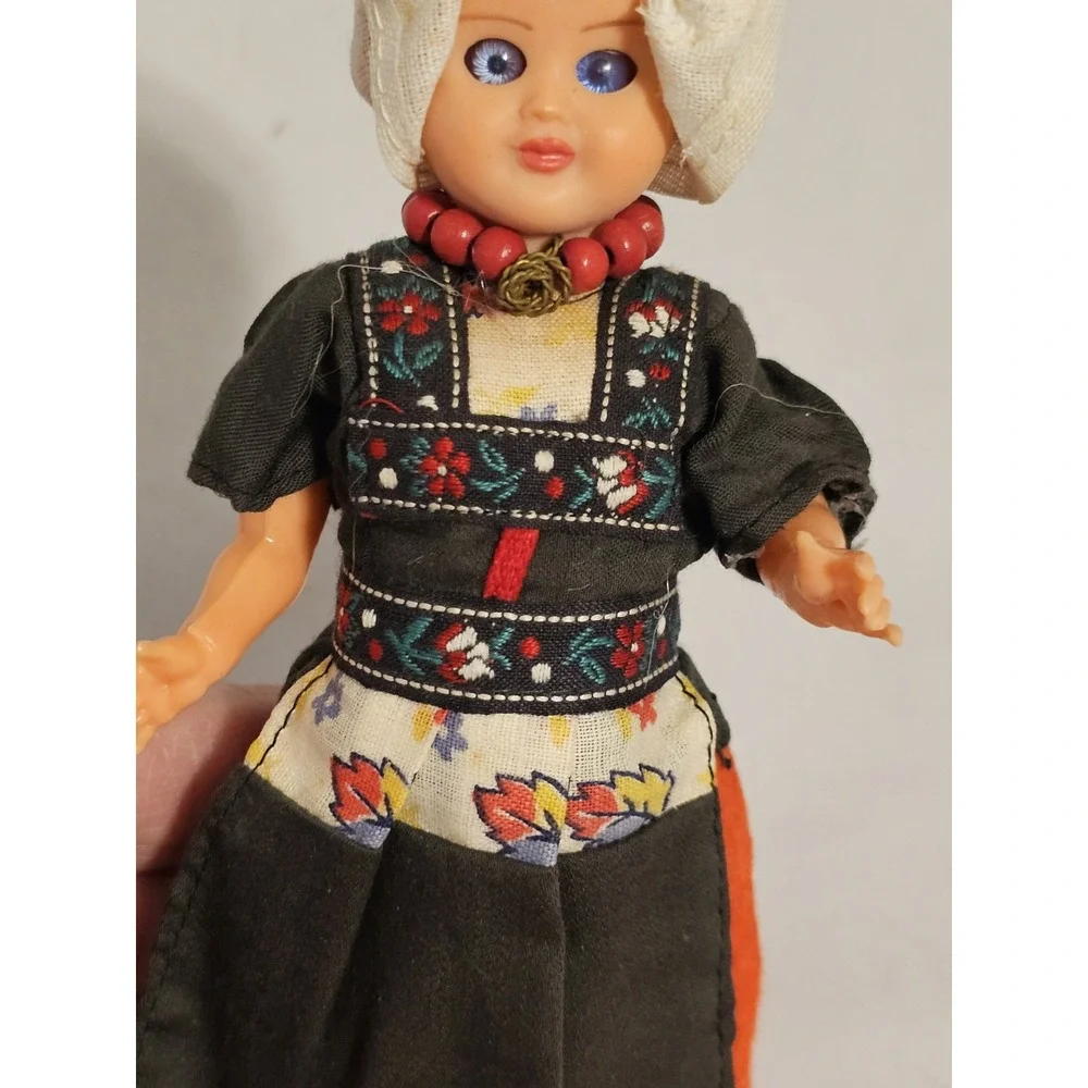 Vintage Dutch Girl Souvenir Doll Hard Plastic Sleeping Eyes Wooden Shoes Clog 7